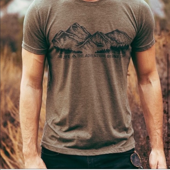 Men’s live life adventure Army Green tee - Picture 4 of 5